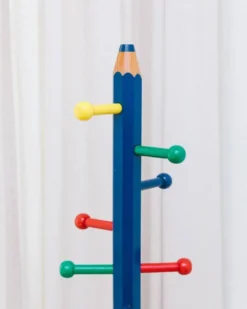 Porte-manteau style Memphis en forme de crayon dans le goût de Pierre Sala, années 80-90