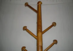 Portemanteau sur pied des années 80