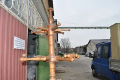 Portemanteau sur pied en hêtre marron tourné, colonne sculptée, trépied stable