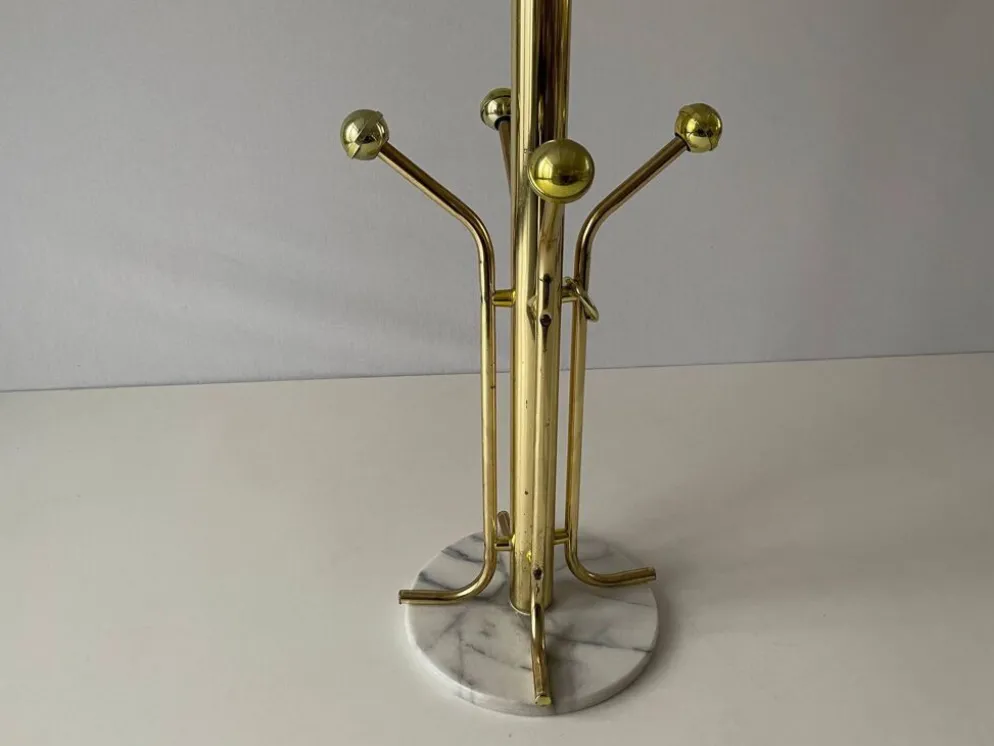 Porte-manteau sur pied en plexiglas avec base en marbre, années 1960, Allemagne