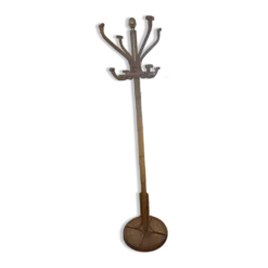 Portemanteau sur pied en rotin
