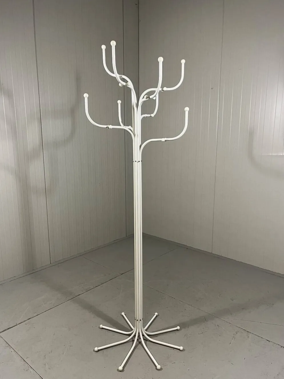 Porte-manteau Tree de Fritz Hansen par Sidse Werner