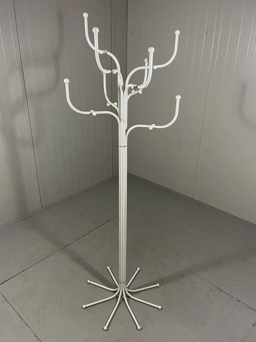 Porte-manteau Tree de Fritz Hansen par Sidse Werner