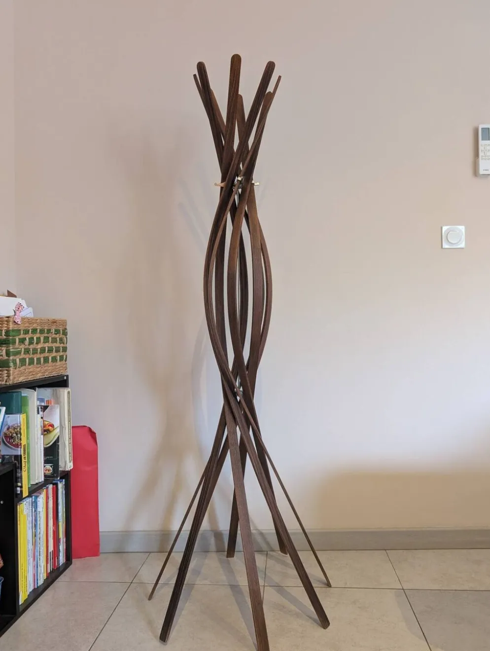 Porte-manteau "Twist" par Burtscher & Bertolini pour Casamania