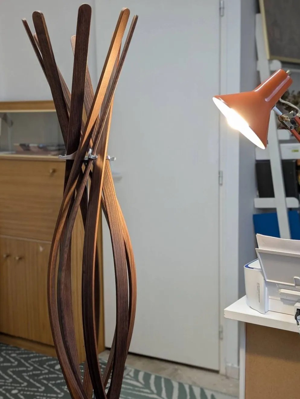 Porte-manteau "Twist" par Burtscher & Bertolini pour Casamania