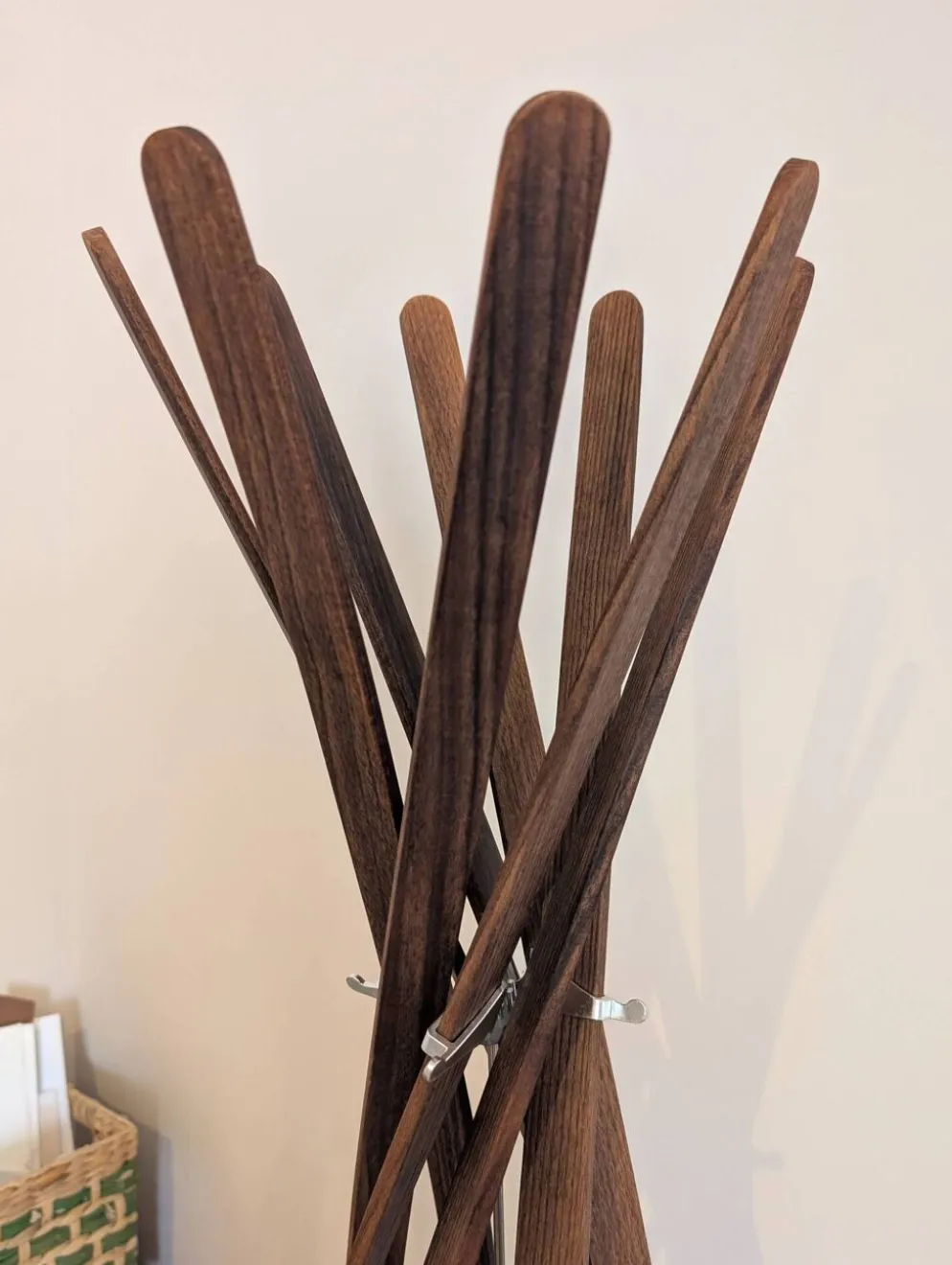 Porte-manteau "Twist" par Burtscher & Bertolini pour Casamania