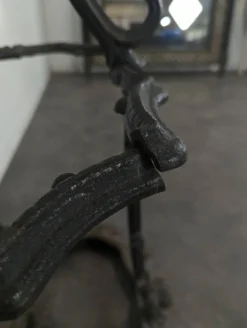 Porte manteau vestiaire en fonte