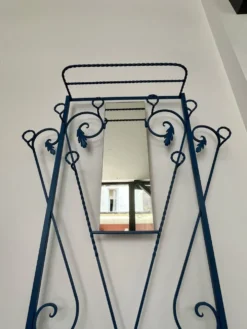 Porte-manteau vestiaire métal bleu années 50