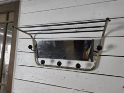 Porte manteau vintage a miroir pivotant des années 60
