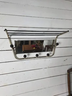 Porte manteau vintage a miroir pivotant des années 60
