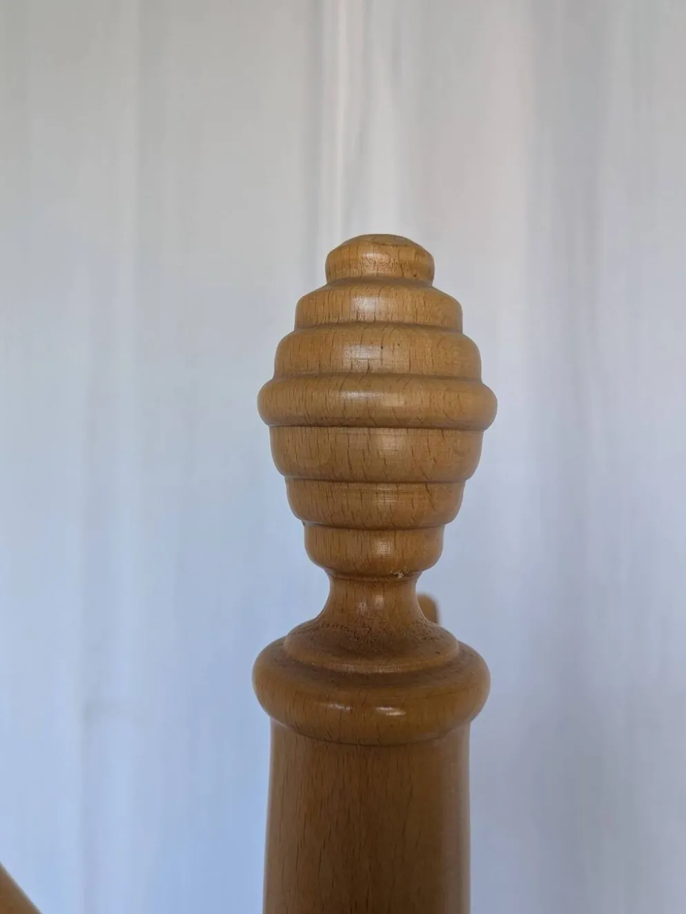 Porte-manteau vintage en bois cintré de style Thonet avec porte-parapluie
