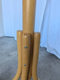 Porte-manteau vintage en bois cintré de style Thonet avec porte-parapluie