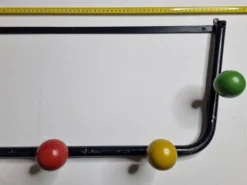 Portemanteau vintage en métal et bois, 5 patères, 74 cm