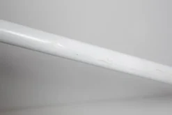 Porte-manteau vintage milieu du siècle blanc et or en métal, Italie, années 1960