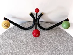 Portemanteau vintage métal et bois jaune/rouge/vert