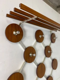 Porte-manteau vintage scandinave du milieu du siècle en teck et en métal, années 1960.