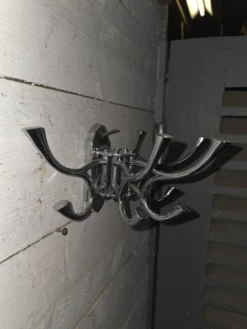 Porte manteaux circulaire en fer chromé