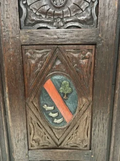 Porte manteaux de style Renaissance en chene massif XIX siècle