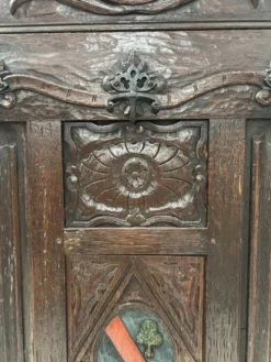 Porte manteaux de style Renaissance en chene massif XIX siècle