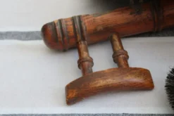 Porte-manteaux en bois
