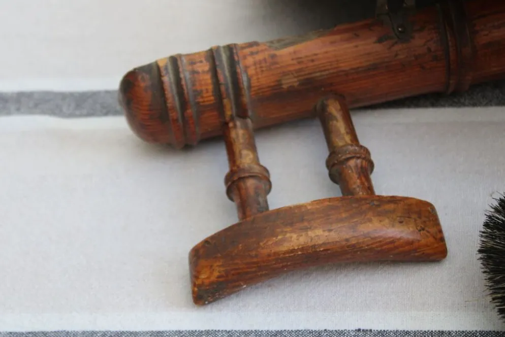 Porte-manteaux en bois