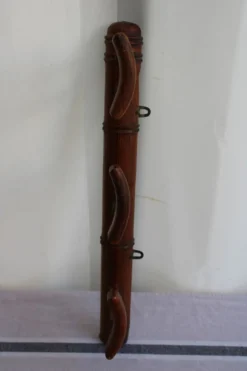 Porte-manteaux en bois