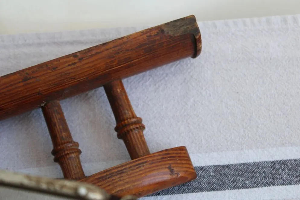 Porte-manteaux en bois
