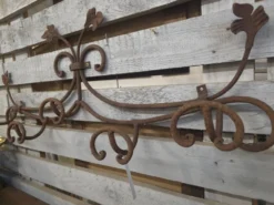 Porte manteaux en fer forgé 5 patères