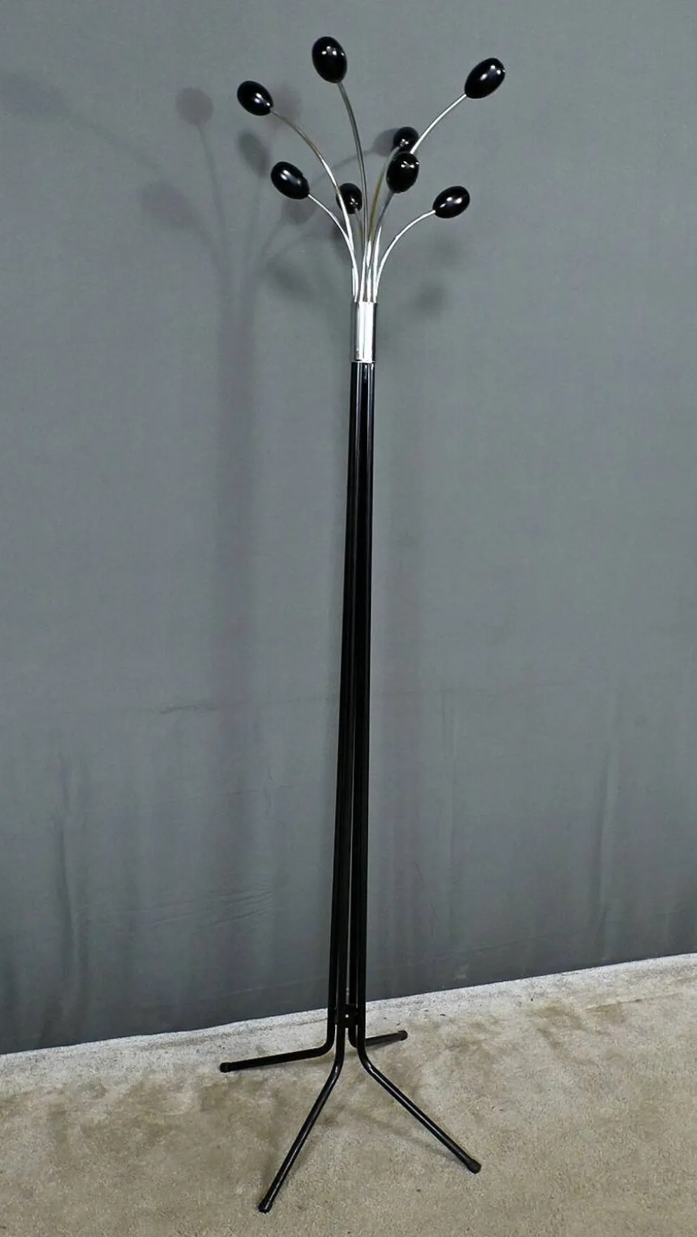 Porte-manteaux en métal laqué, design italien – 1960