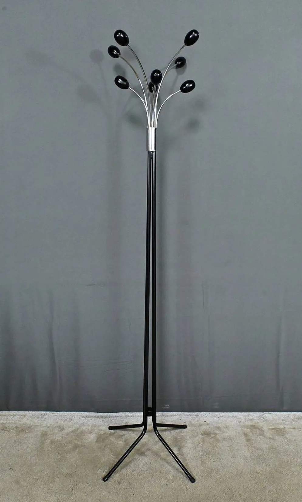 Porte-manteaux en métal laqué, design italien – 1960