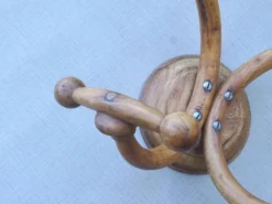 Porte manteaux et chapeaux THONET à deux esses