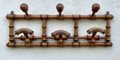 Porte-manteaux mural ancien en bois tourné façon bambou – fin XIXe