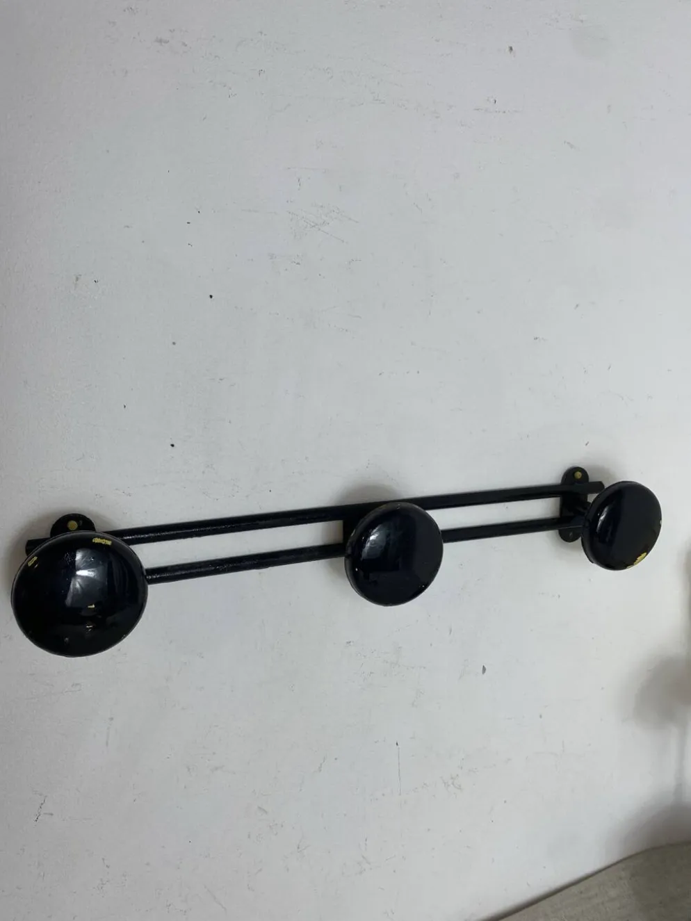 Porte-manteaux mural en metal vintage