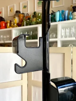 Porte-manteaux 8 patères en métal et plastique noir par Jean-Pierre Vitrac pour Manade, années 1970