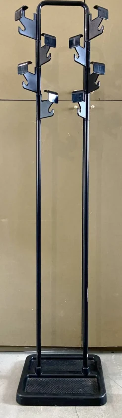 Porte-manteaux 8 patères en métal et plastique noir par Jean-Pierre Vitrac pour Manade, années 1970