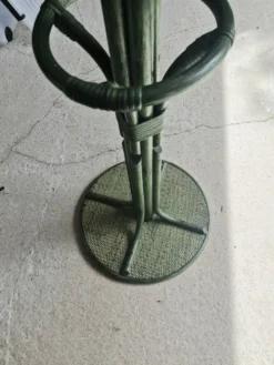 Porte-manteaux perroquet en rotin vert