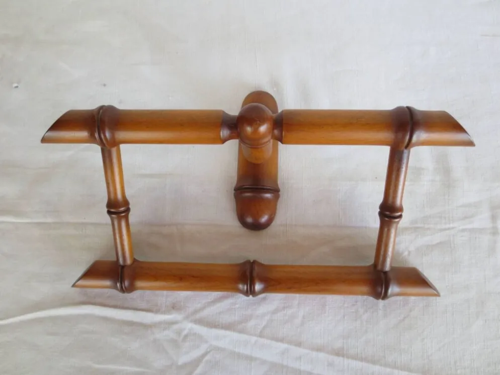 porte manteaux / porte serviettes en bois