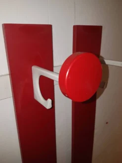 Portemanteaux vestiaire années 70