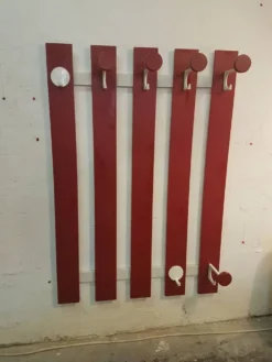 Portemanteaux vestiaire années 70