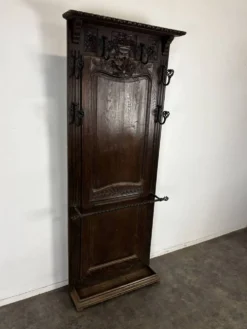 Porte-manteaux vestiaire d'entrée en chêne sculpté à patères fer forgé