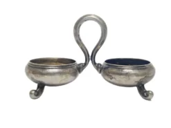 Porte-sel et poivre en argent éclectique, Allemagne, années 1890.