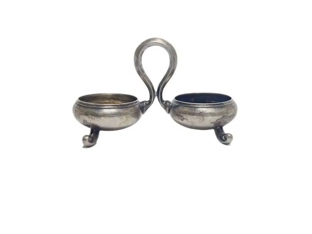 Porte-sel et poivre en argent éclectique, Allemagne, années 1890.