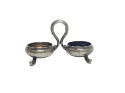Porte-sel et poivre en argent éclectique, Allemagne, années 1890.