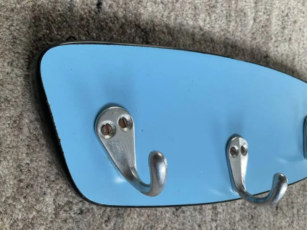 Porte serviettes asymétrique des années 50-60