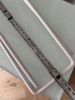Porte-vêtements mural vintage minimaliste – Métal blanc