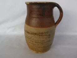 Pot a lait grès ancien