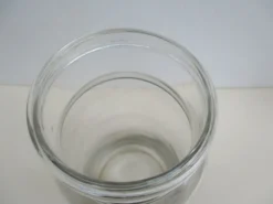 Pot ancien en verre soufflé, Gravé « 2 »