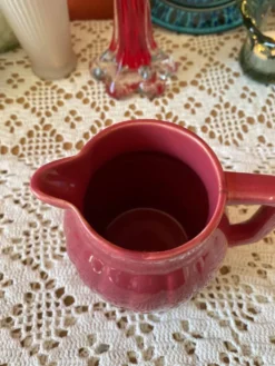 Pot ancien rouge