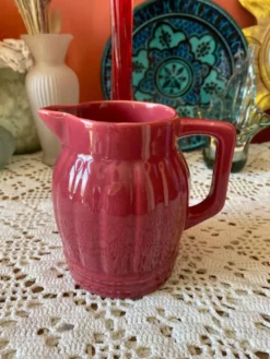 Pot ancien rouge