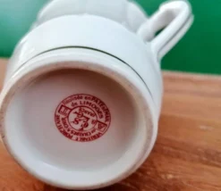 Pot au lait porcelaine